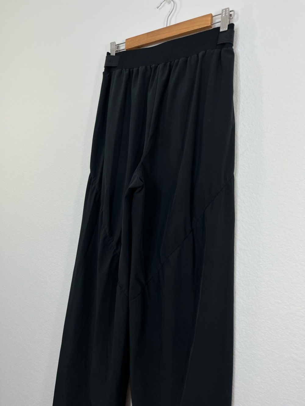 Alo Yoga High-Waist Elevation Trouser Black size S - Picture 7 of 10